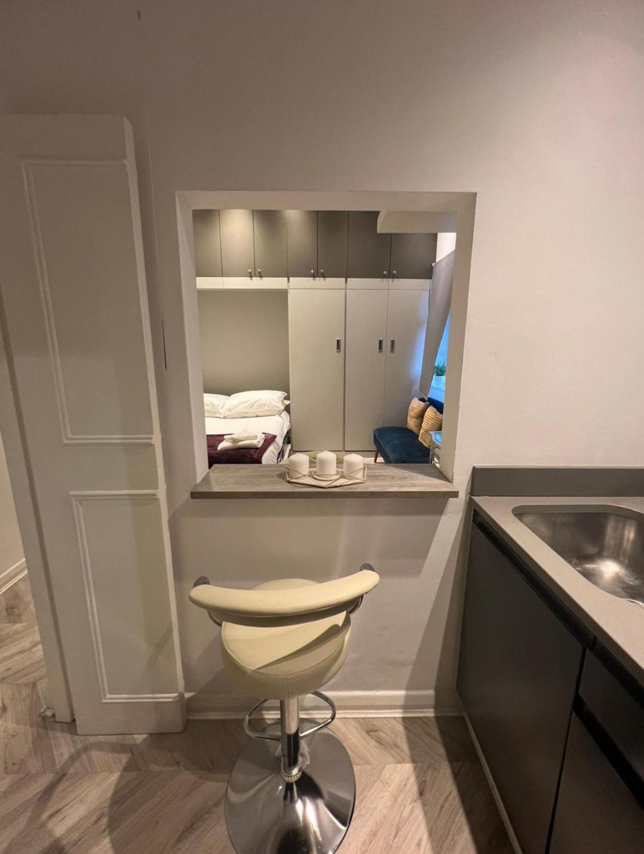 Charming Studio London