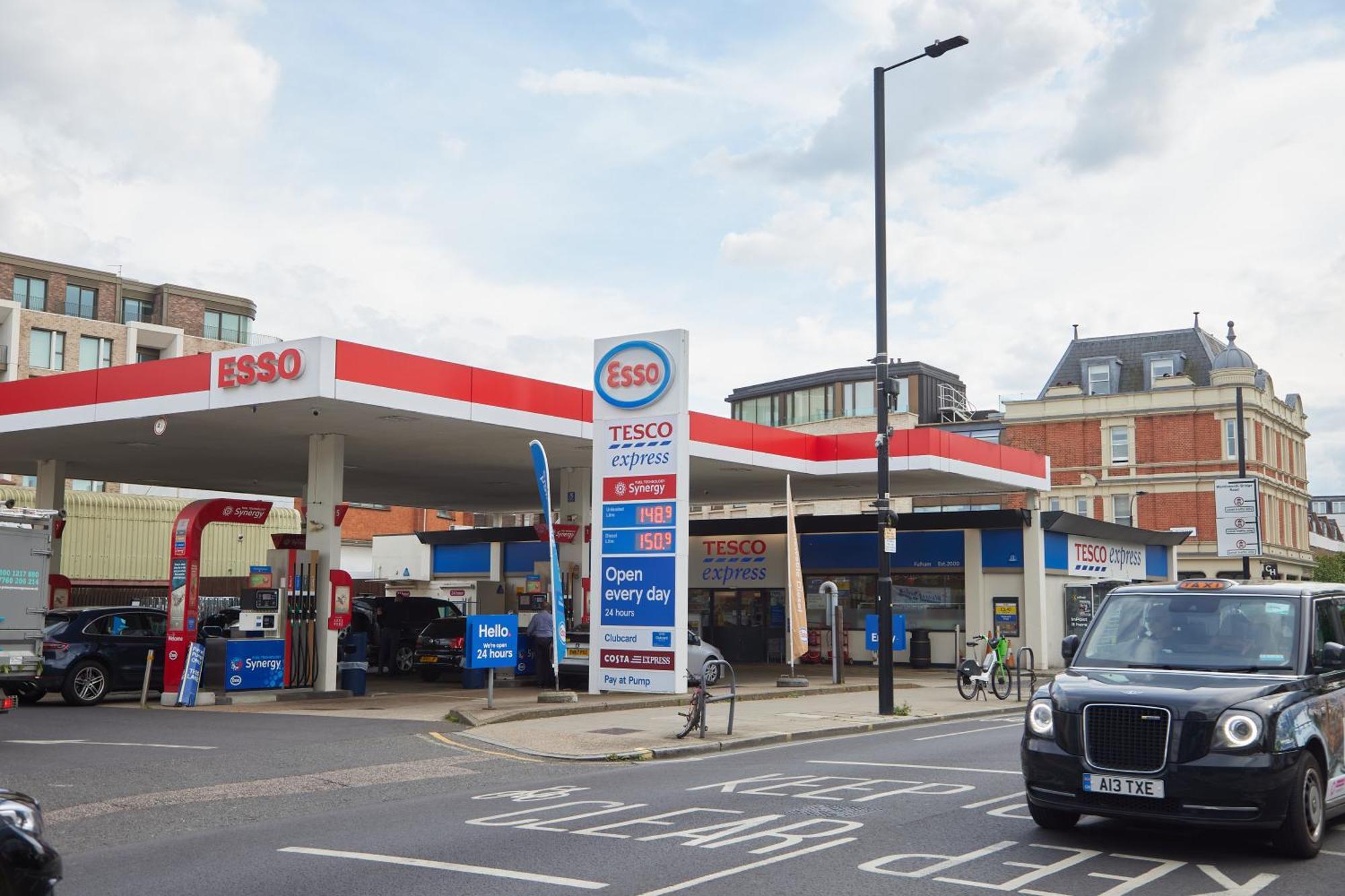 Your Ideal Getaway - Charming Haven * London