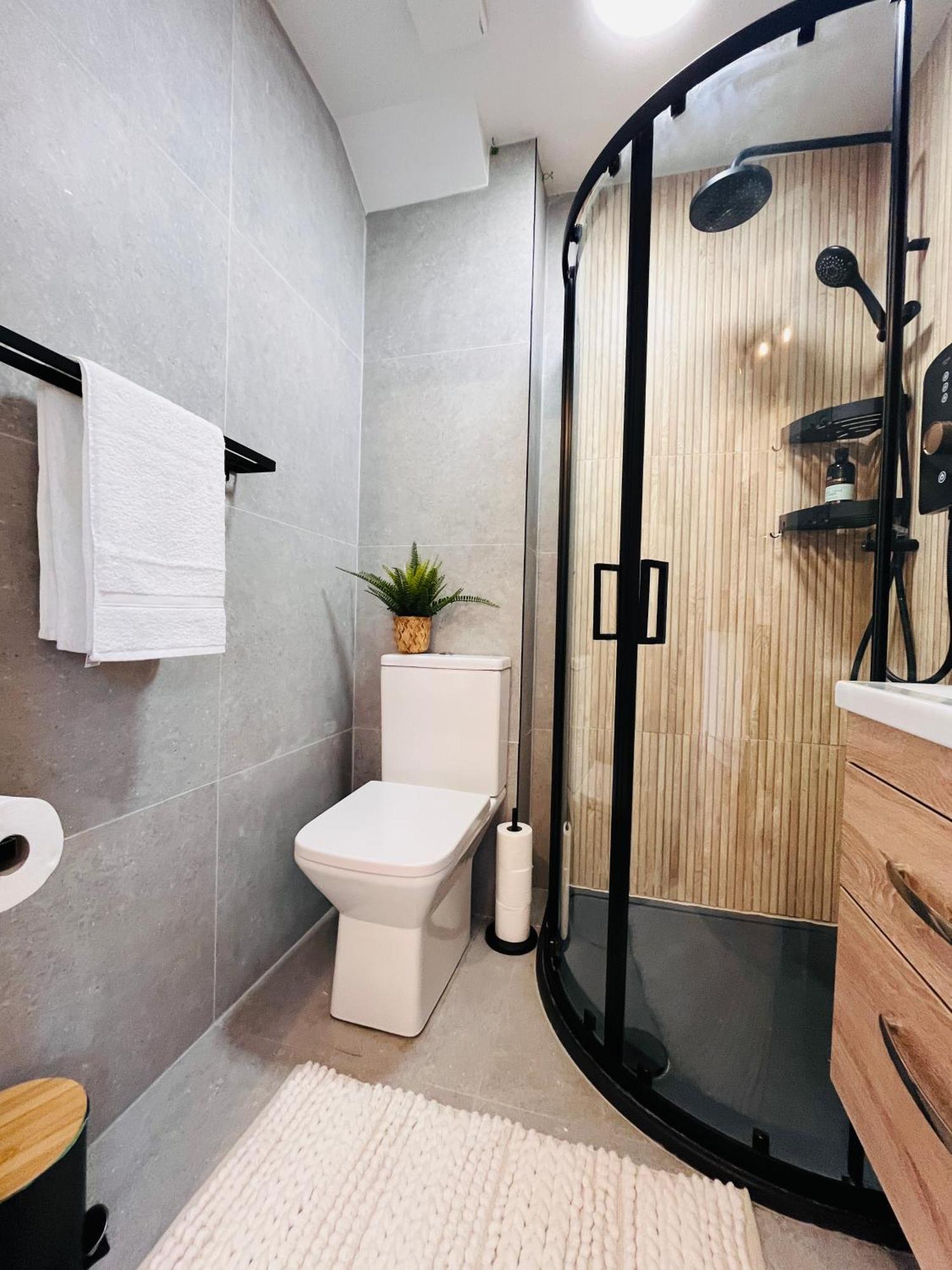 Privatunterkunft The Nook Londons Swanky With Free Parking *