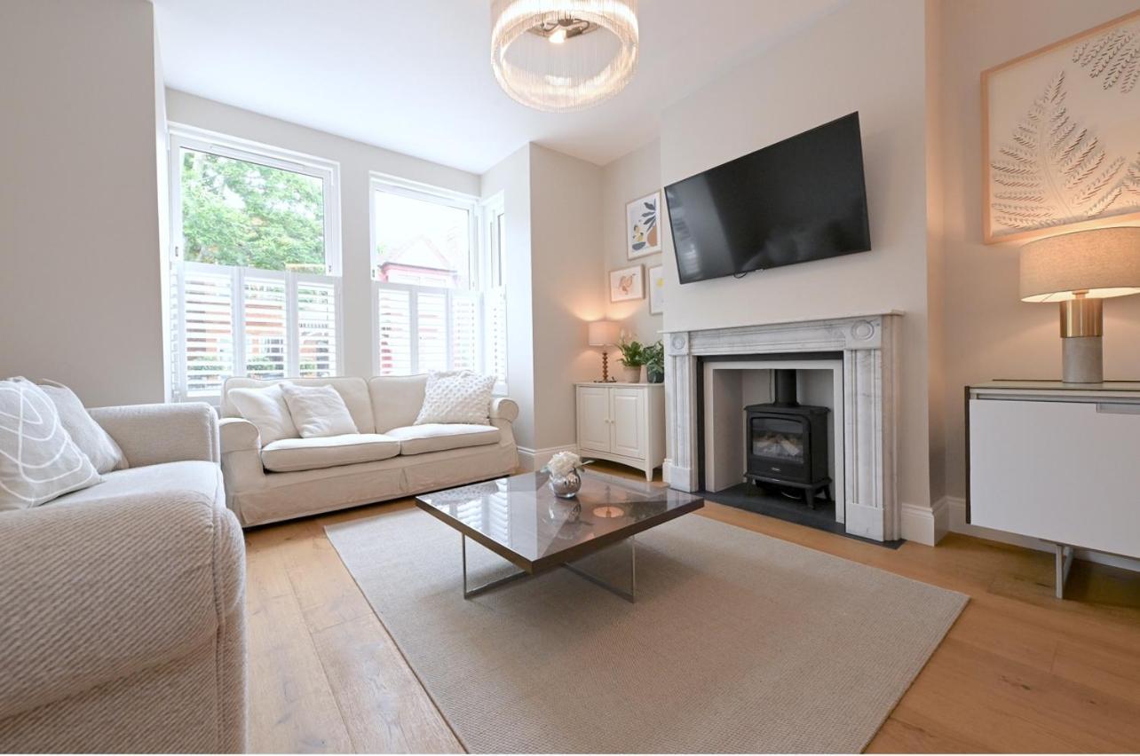 Stylish & Spacious 4 Beds House Londres