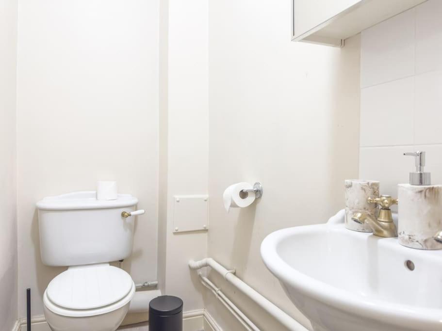 Lägenhet Last-minute Reserve L Modern 2 Double Bed For 5 Guests L Hofin Short Lets & Serviced *