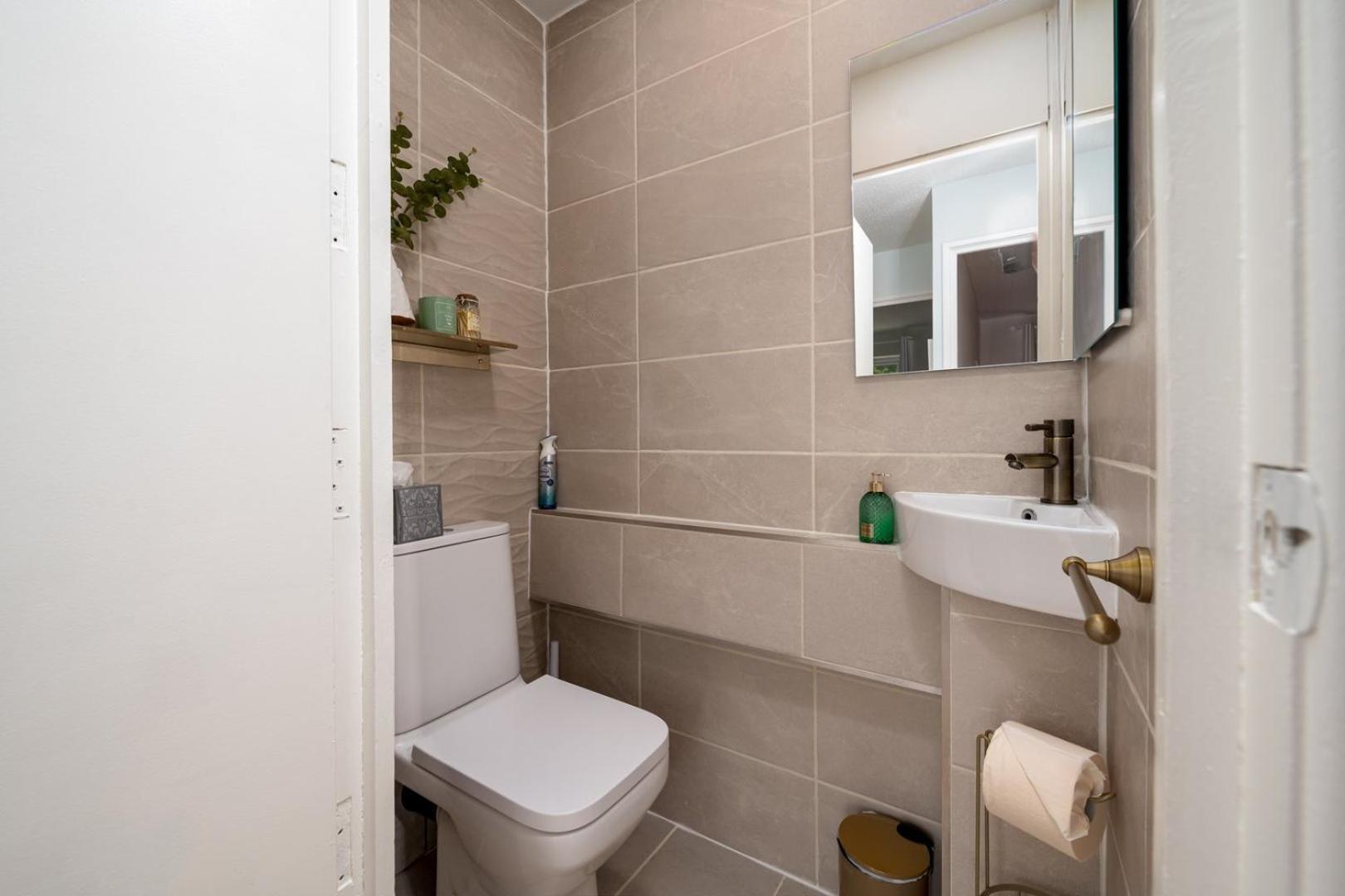 Guestready - Comfort Delight In Wimbledon Lägenhet
