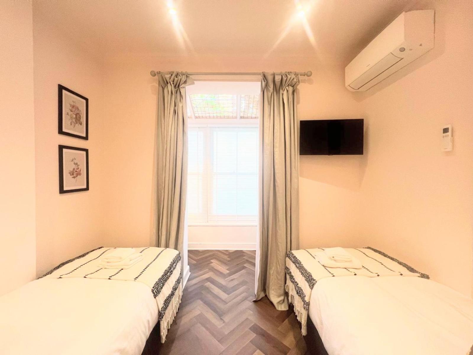 Twenty Nevern Square Hotel 4*