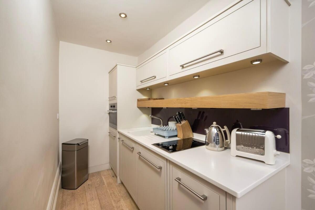 Charming Chelsea Your Cozy Urban Retreat Appartement *
