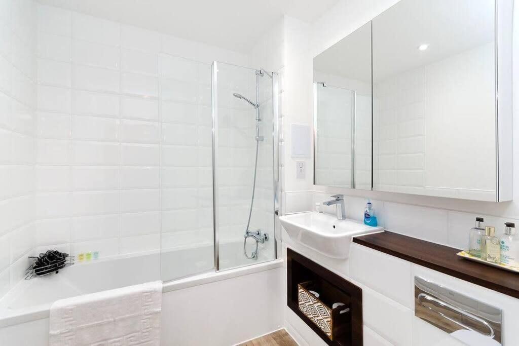 Stylish 2 Bedroom Flat In Wandsworth Appartement
