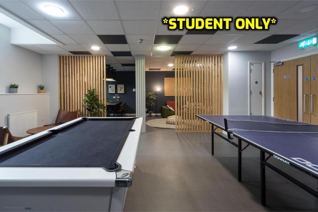 Student Only Zeni Vauxhall Lägenhet London