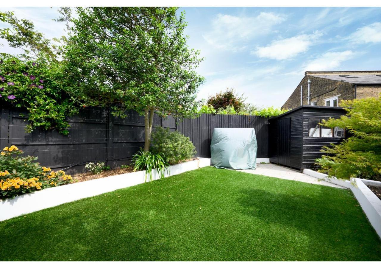 4br House Minutes From Transport & Attractions Feriehus London