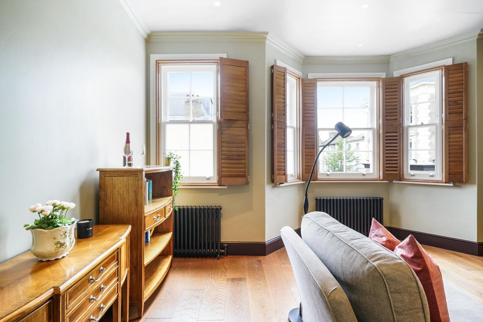 Stylish 2bed 2 Bath House With Balcony Feriehus London