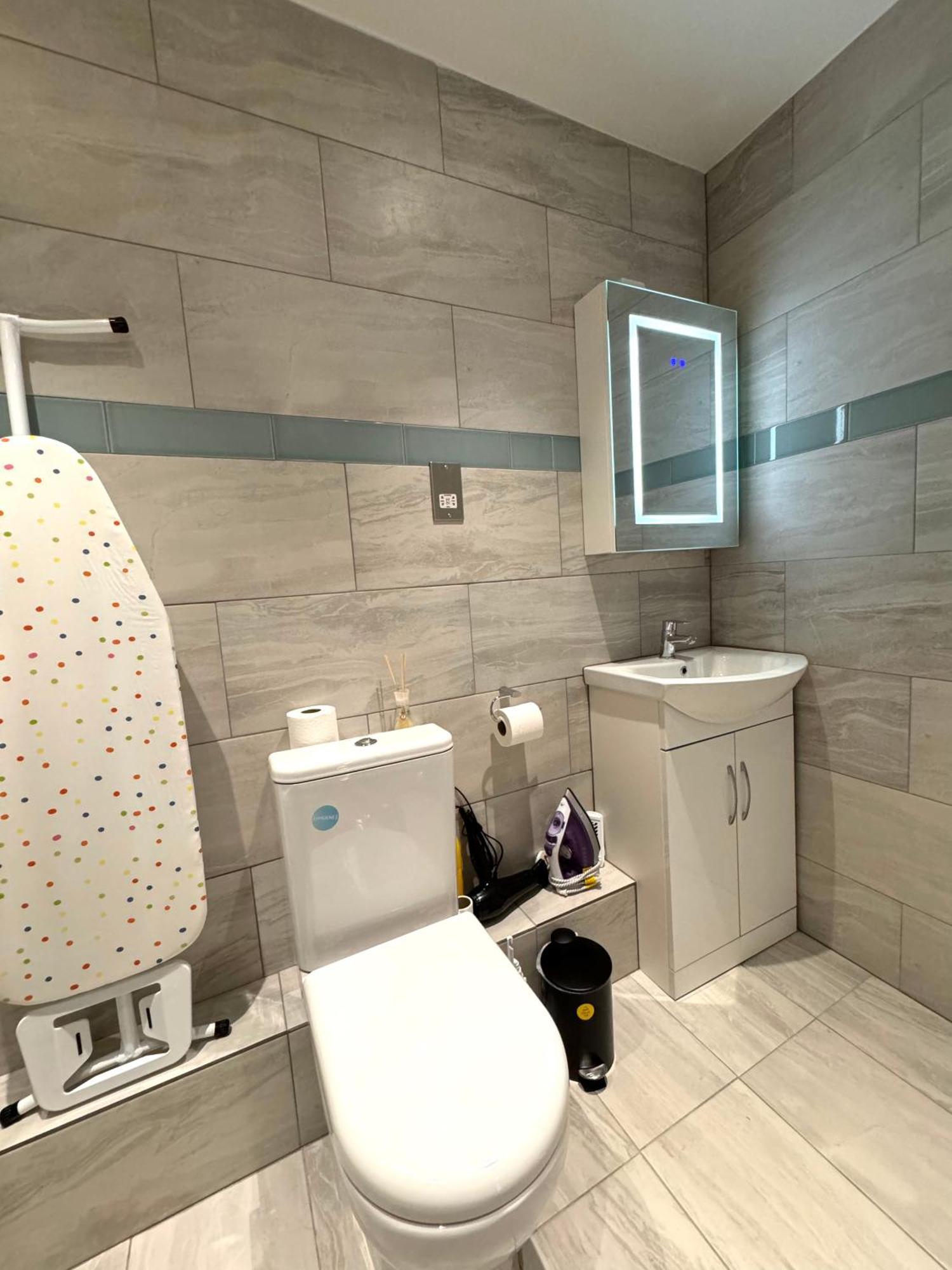 Beautiful 2bedroom Flat In St John Lejlighed