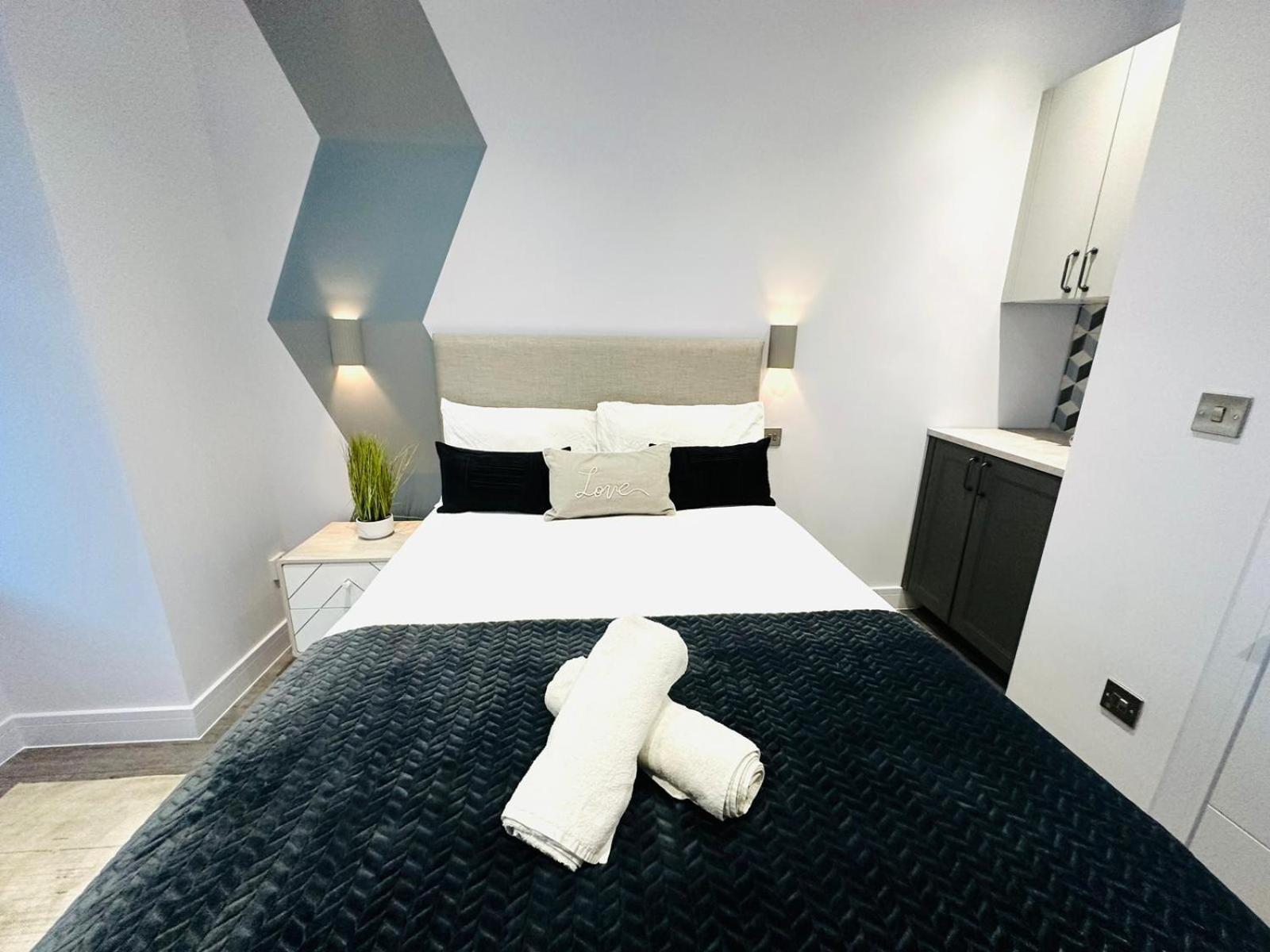 Sw18 Great Location Perfect For Tourist Gasthof London