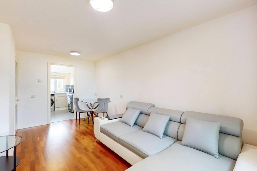 1bed Maisonette With Free Parking In Crystal Palace *