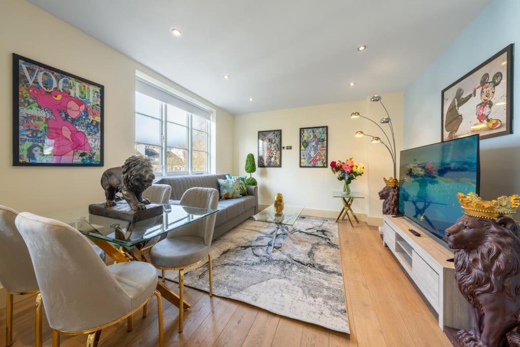 Appartement Stunning 3 Bed 2 Bath Penthouse In