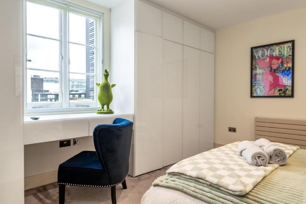 Stunning 3 Bed 2 Bath Penthouse In Appartement Londres