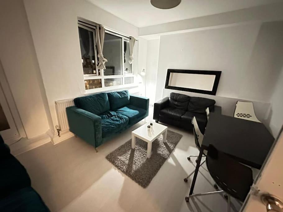 3 Bedroom Flat Kings Cross Apartment London