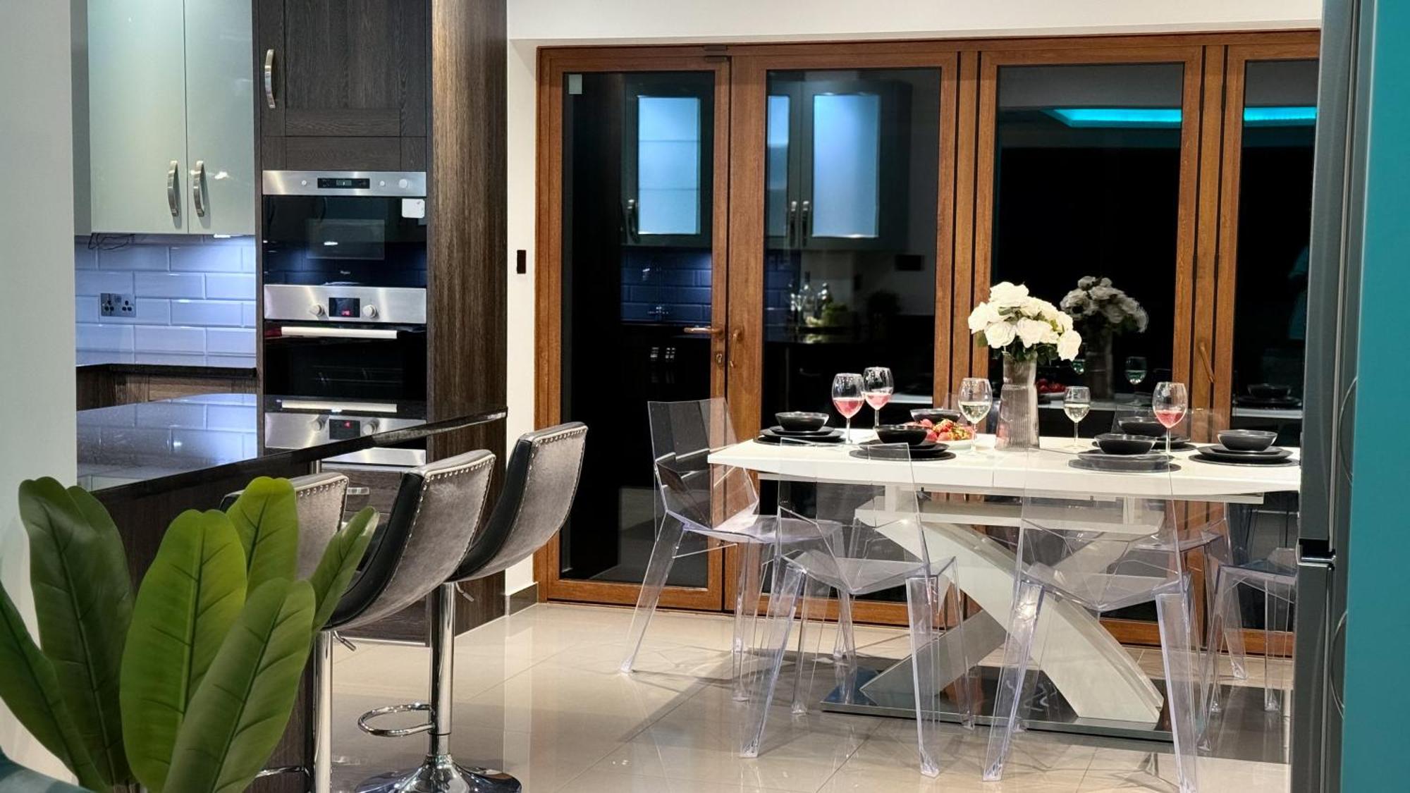 Feriehus Luxurious 3bed House With Bath & Garden London
