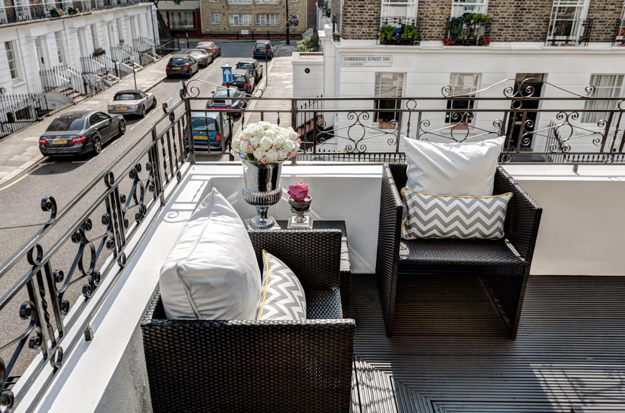 Beautiful & Luxurious 3 Bed Home, With Amazing Terrace Appartement *