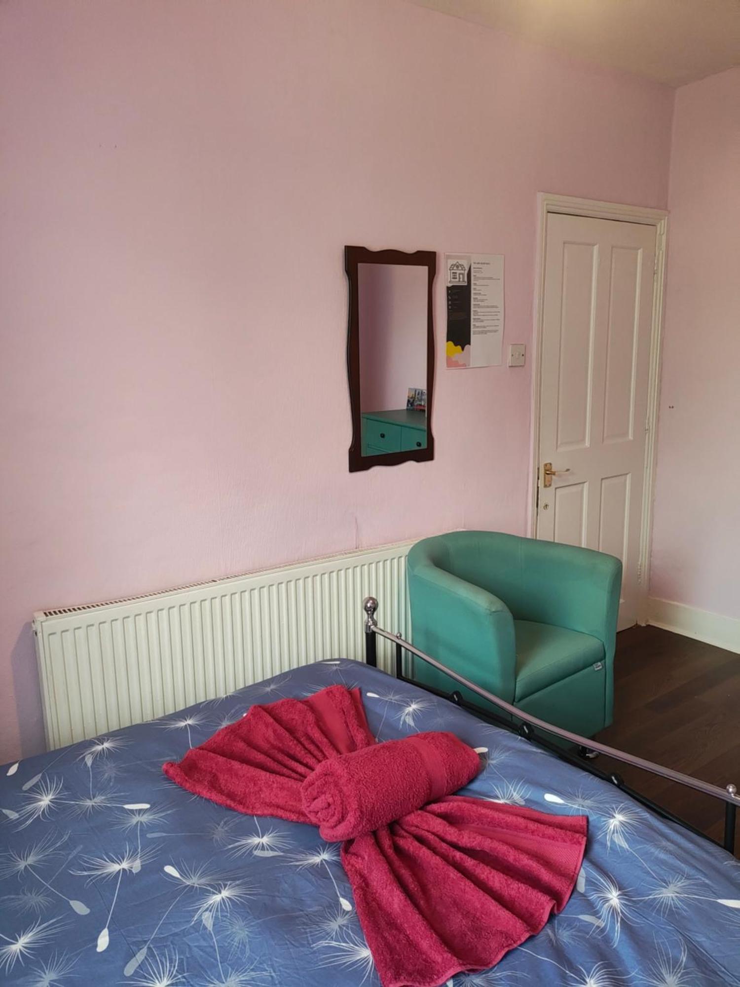 Charming Double Bed Retreat Gasthuis *