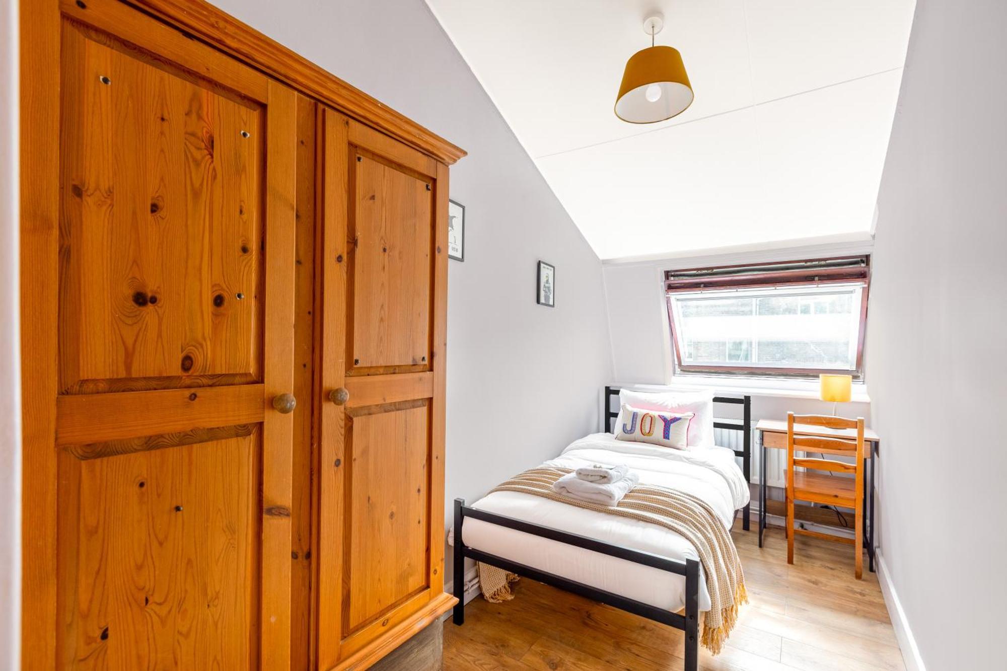 Magnificent 3br With Balcony Appartamento