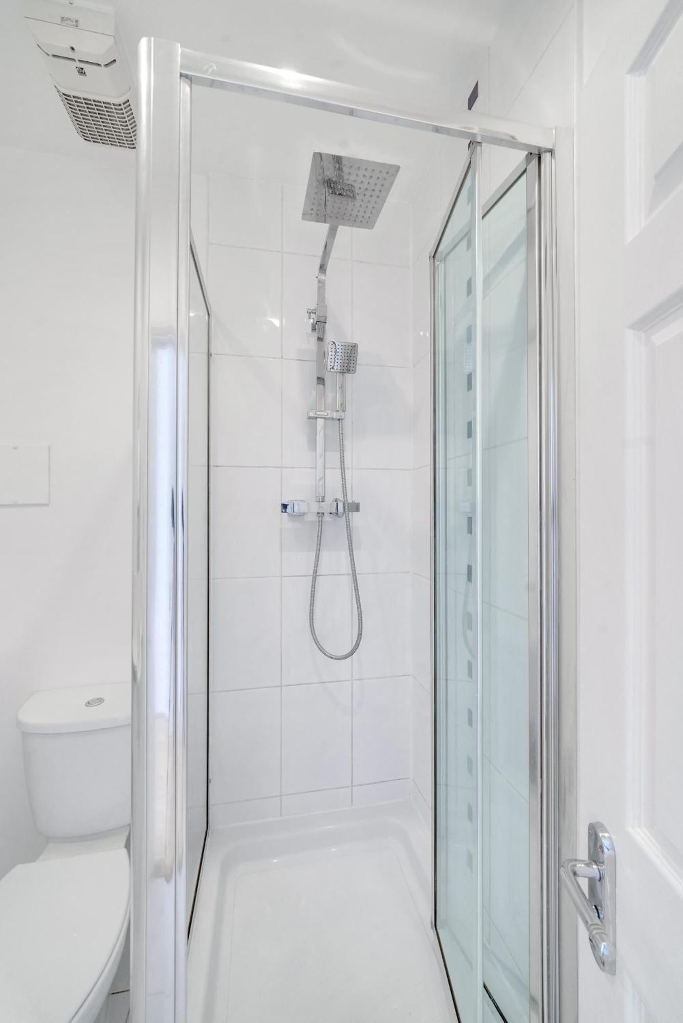 Apartment Spacious Two Bedroom Private In Tower Bridge Bridge *