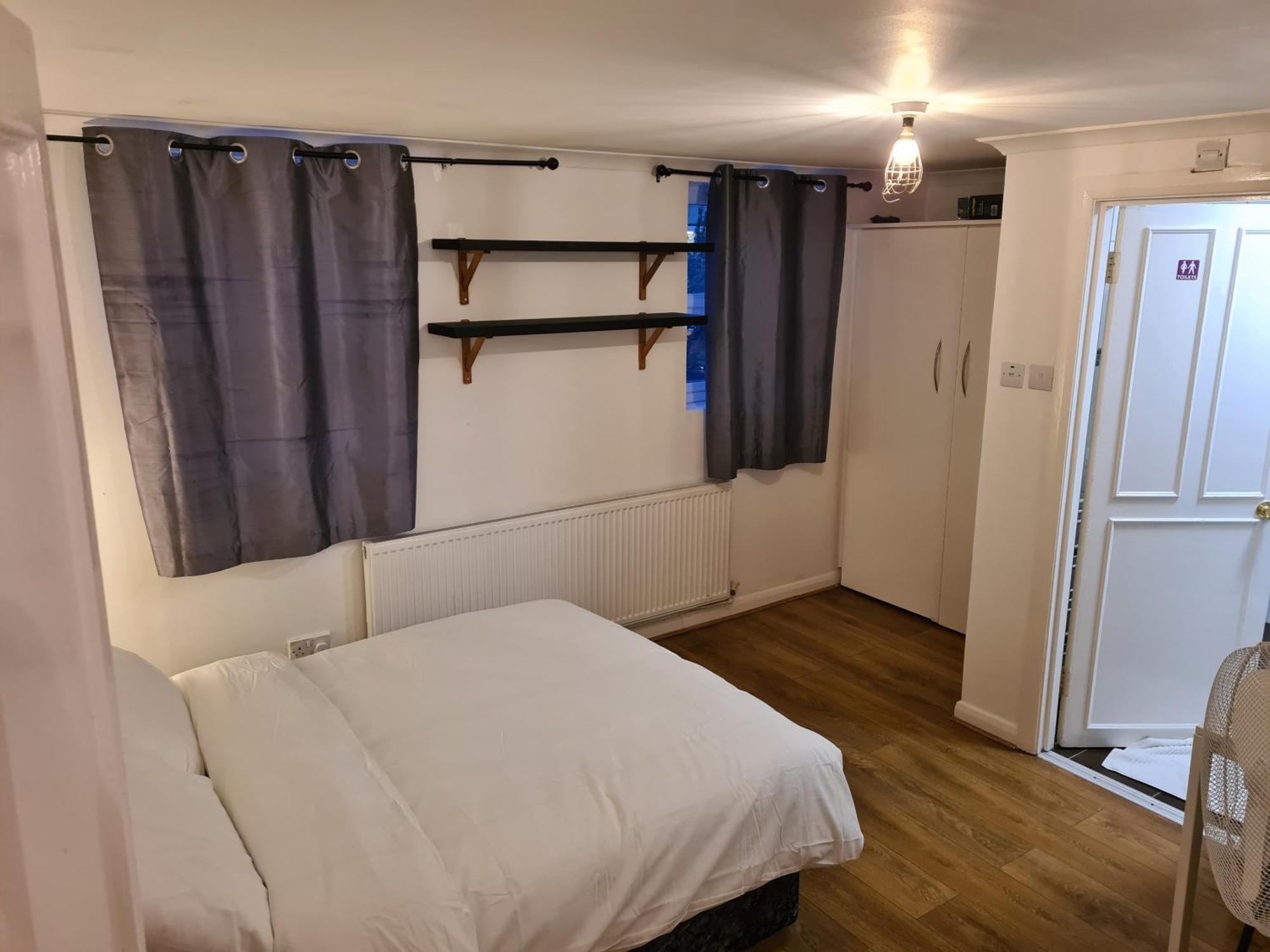 4br-2ensuite-10mincentrallondon-sleeps11-parking * London