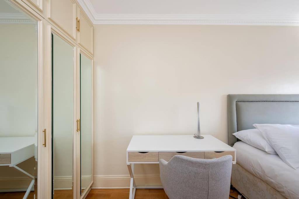 Beautiful 2-bed With Private Elevator - Next To Winter Wonderland Hyde Park & Harrods Appartement Londres