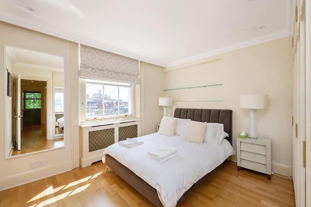 Beautiful 2-bed With Private Elevator - Next To Winter Wonderland Hyde Park & Harrods Londres