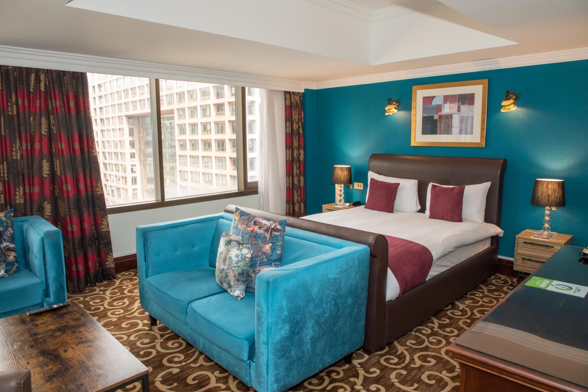 Britannia International Canary Wharf 4*