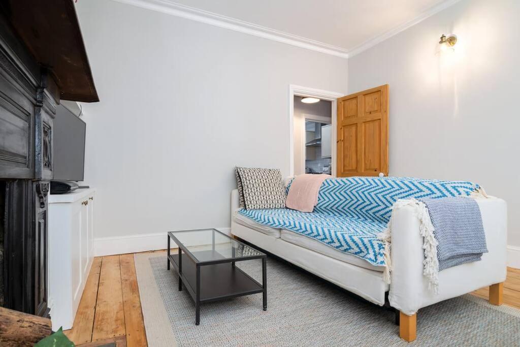 Beautiful & Cosy 1-bedroom In Clapham Apartment London