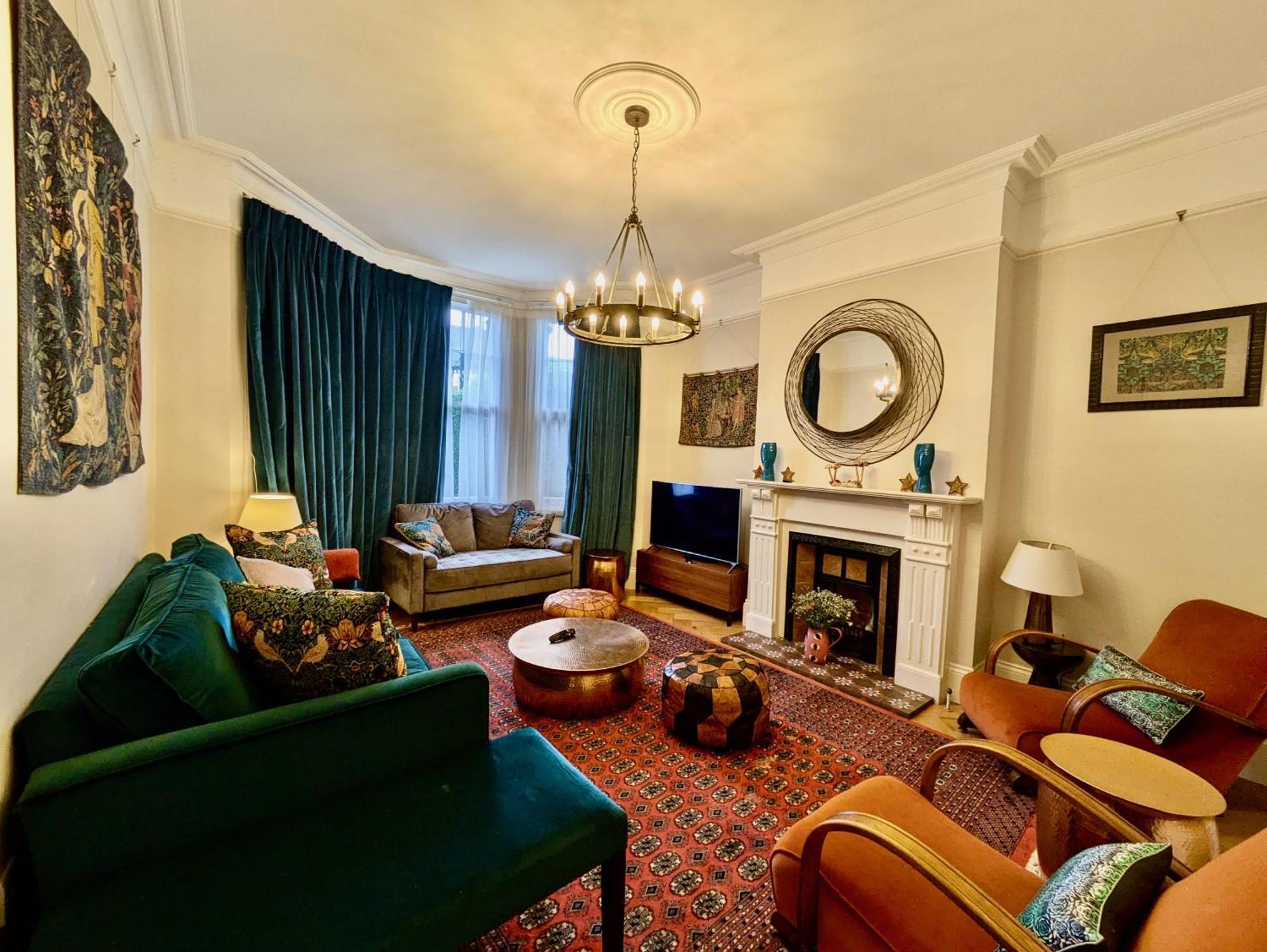 Impressive 5br Family In Leafy Holiday home *