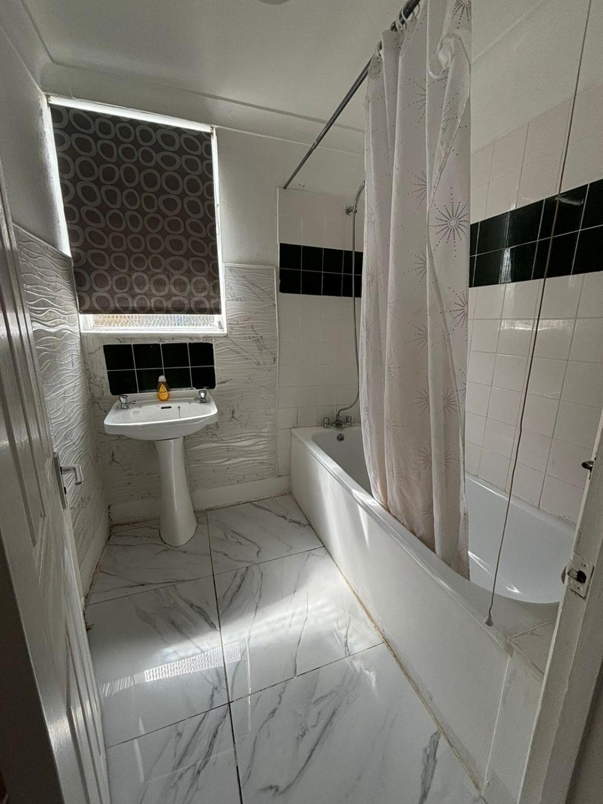 East 2 Bedroom Flat Lejlighed London