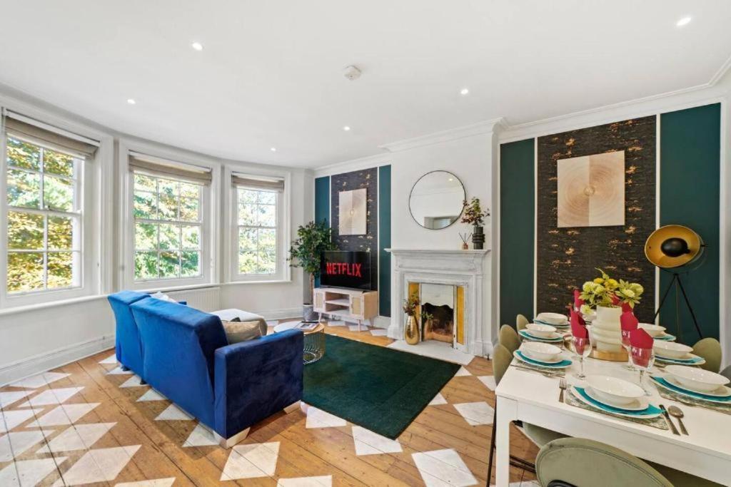Modern Deluxe 3 Bed In Putney - Parking Appartement Londen