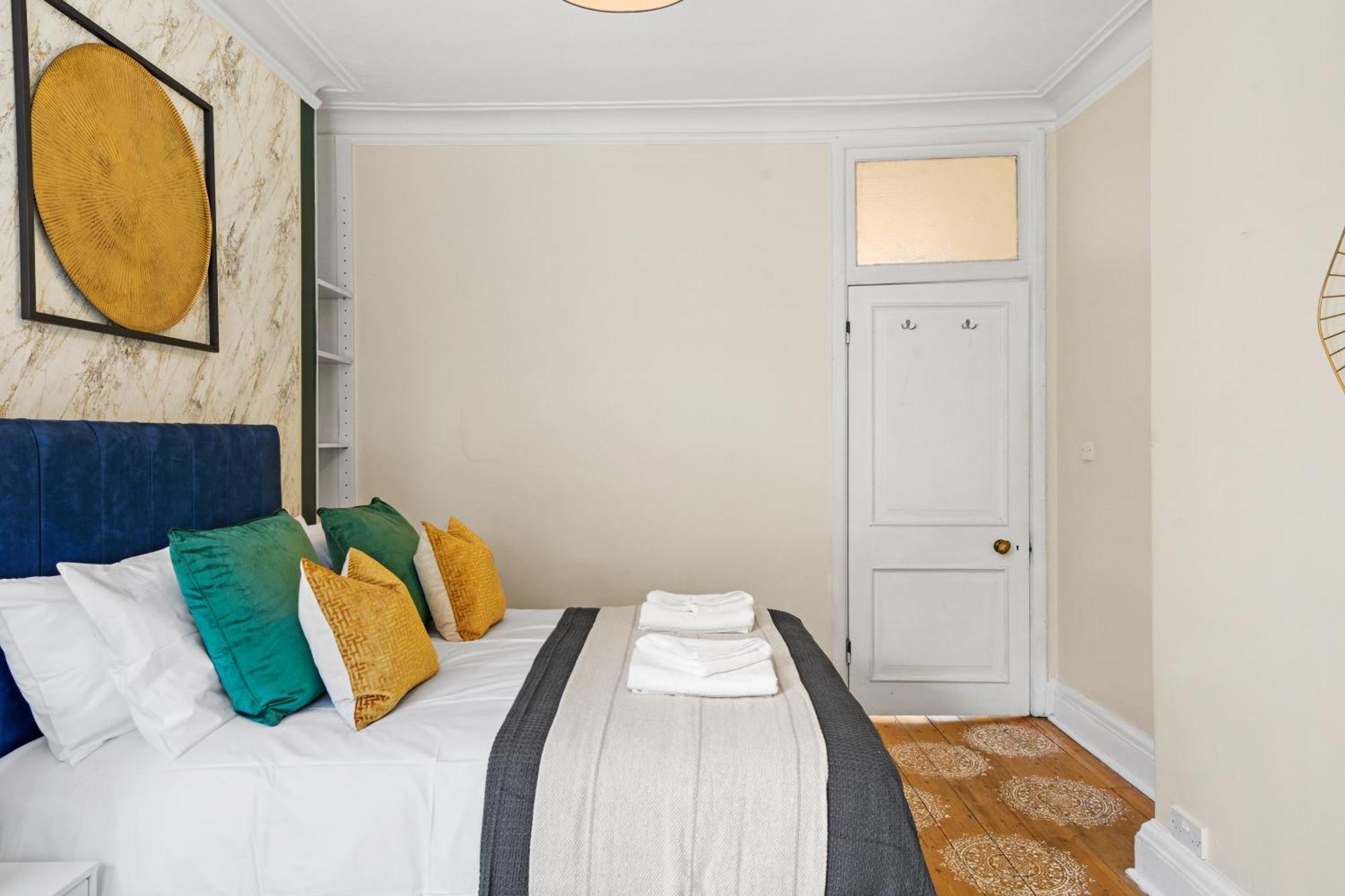 Appartement Modern Deluxe 3 Bed In Putney - Parking Londen