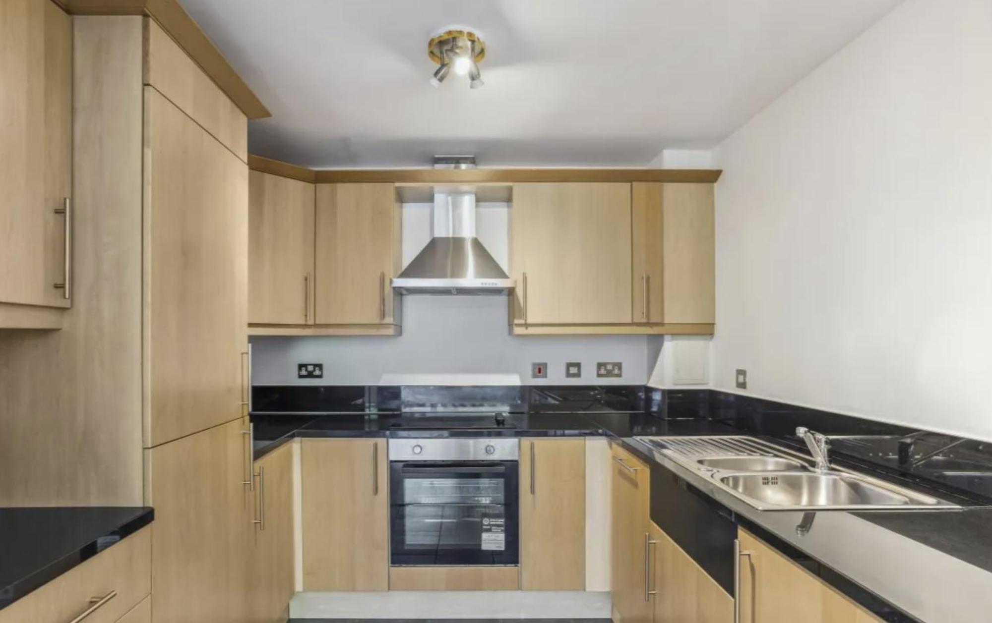 High End Flat In Knightsbridge Apartment *