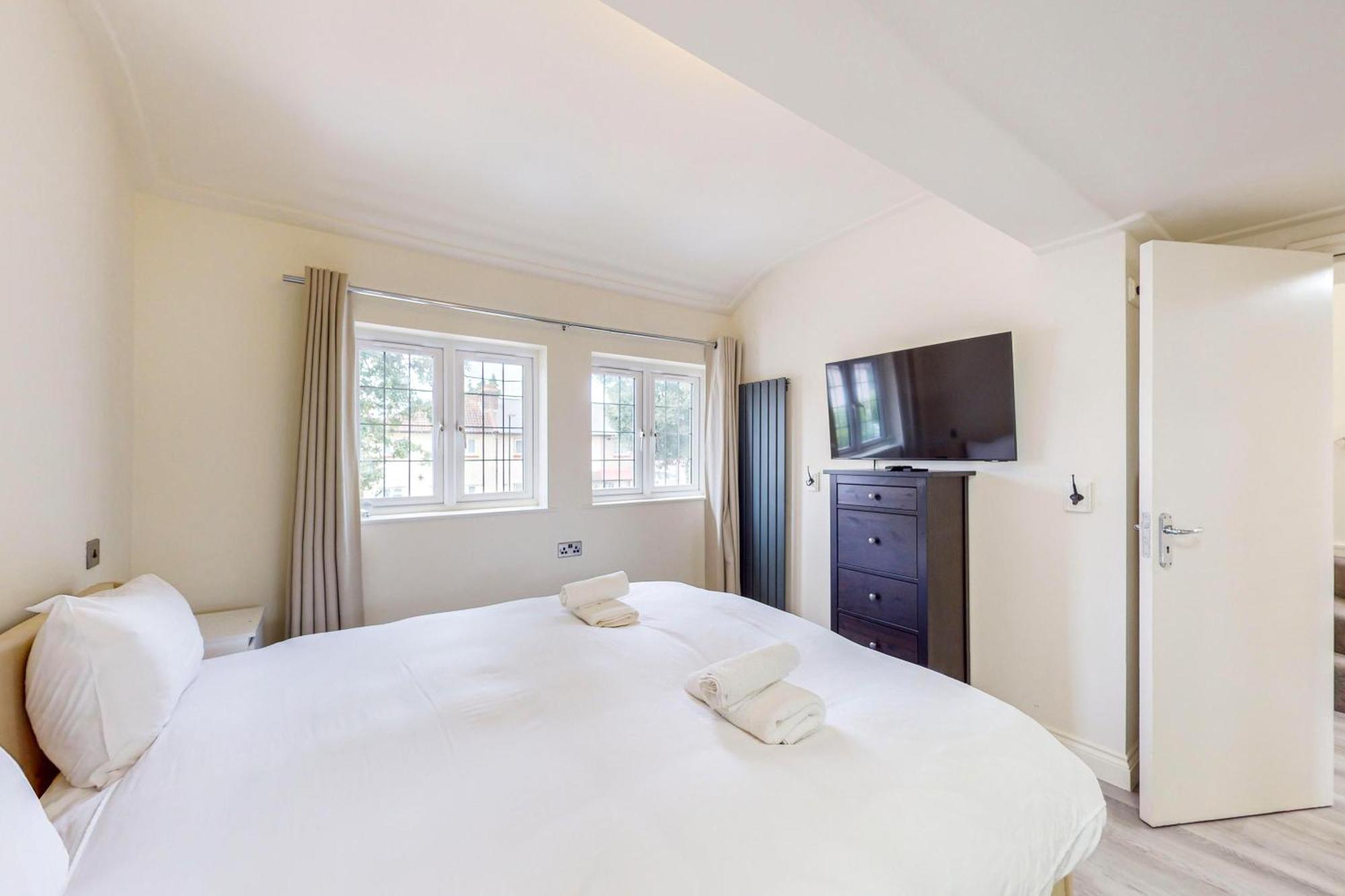 Vakantiehuis 2bed With Free Parking & An Aircon - 40min To Centre *