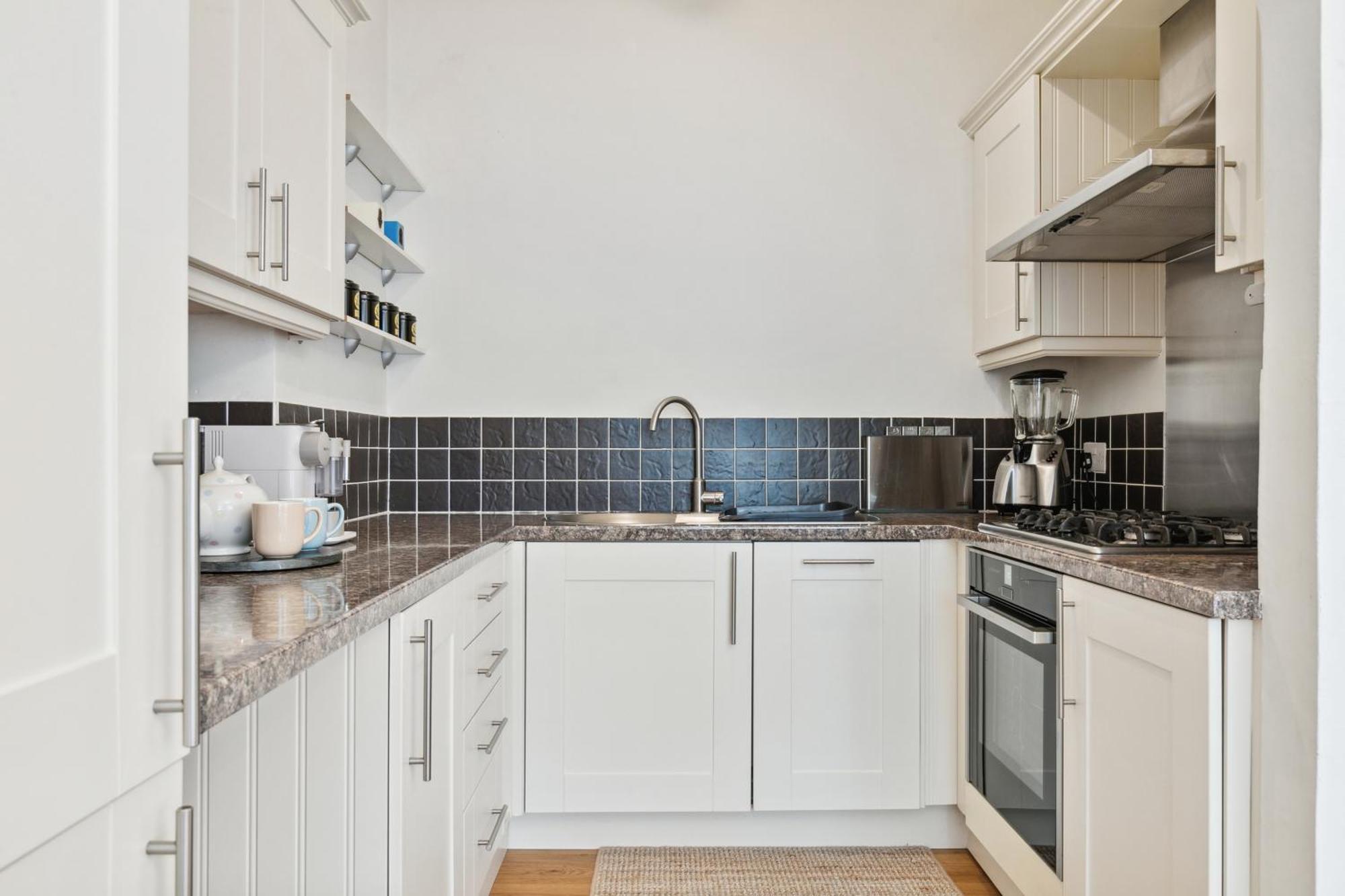 Spacious And Bright 1 Bedroom Flat Appartement
