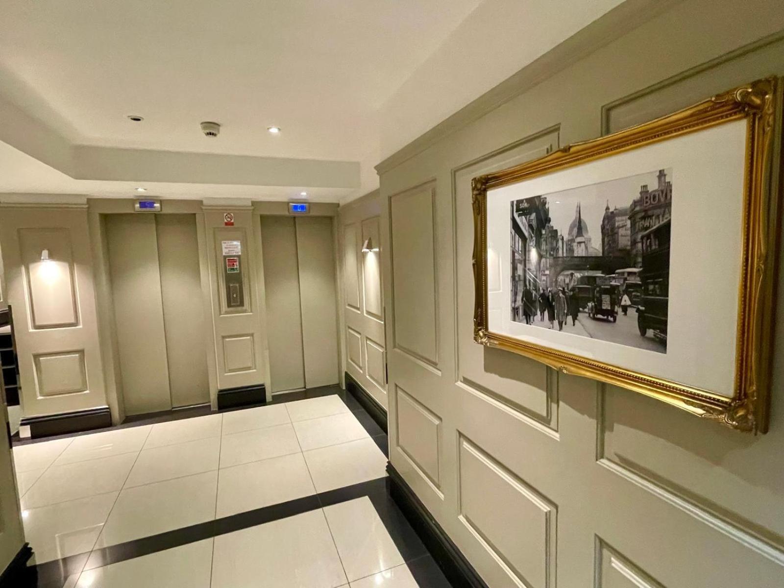 Charming Chelsea Studio, Harrods, * London