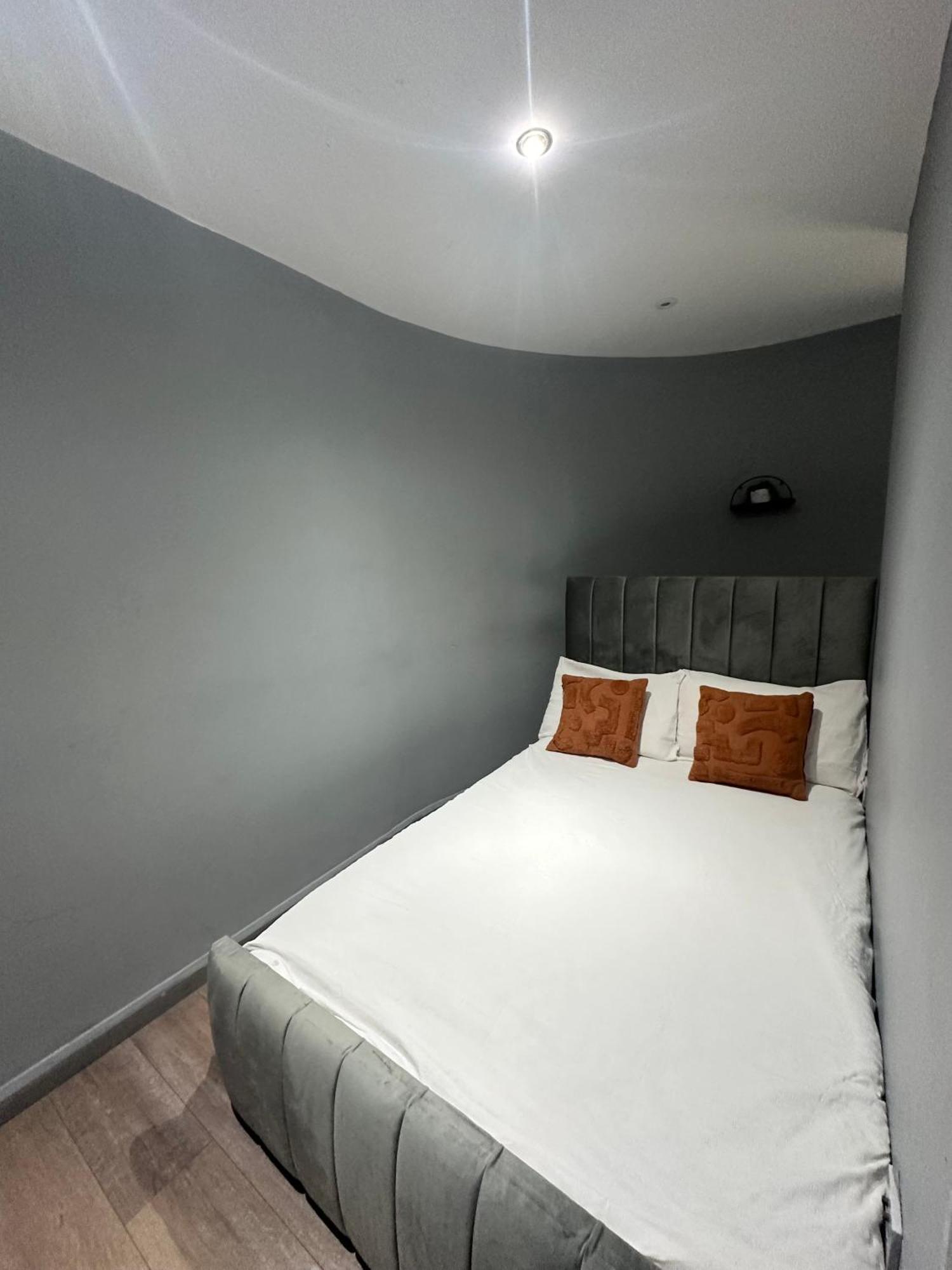 Kingcross 3 Bedroom Flat, 3mins To Euston Londen