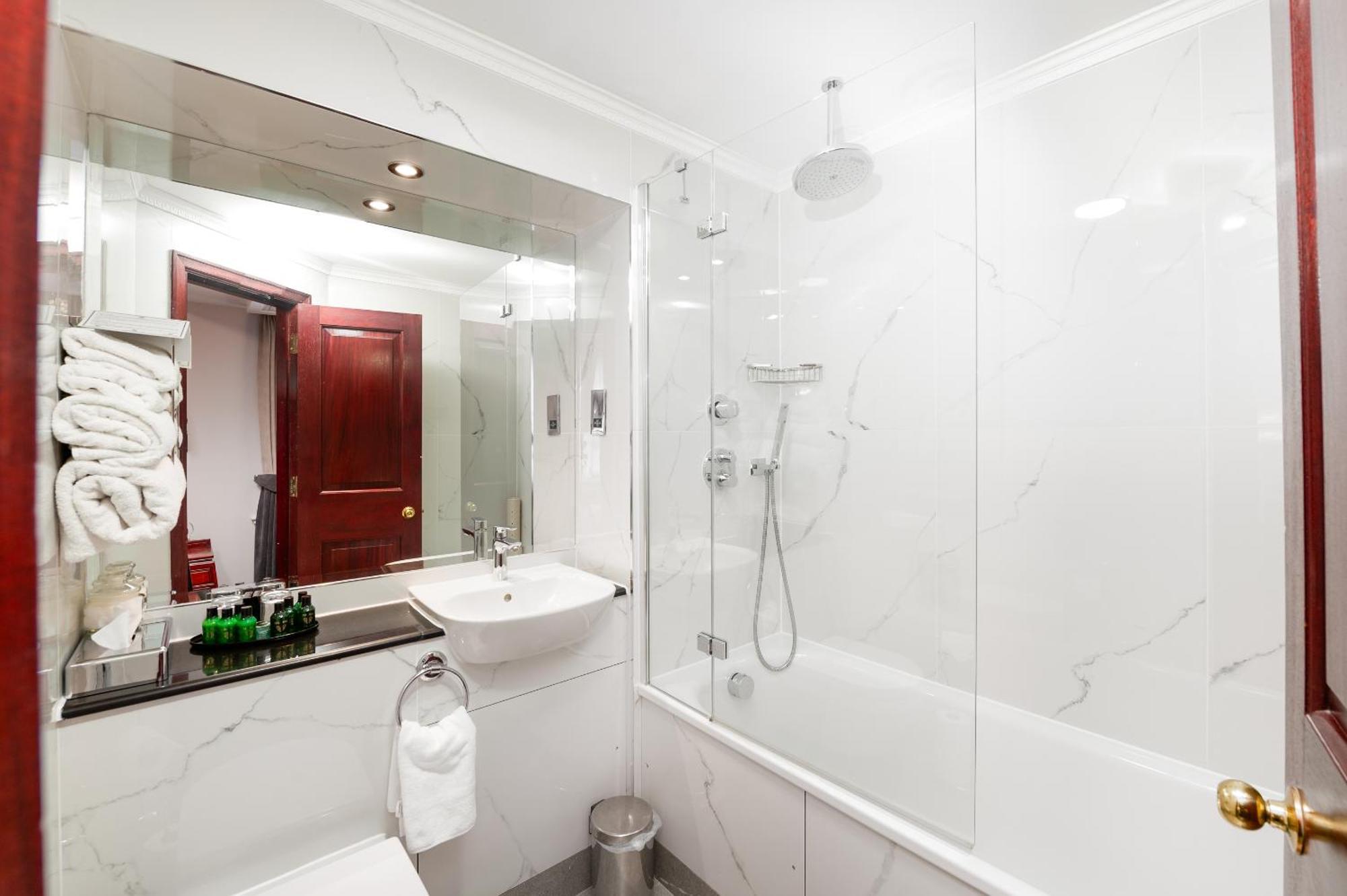 Gem Fitzrovia 4*