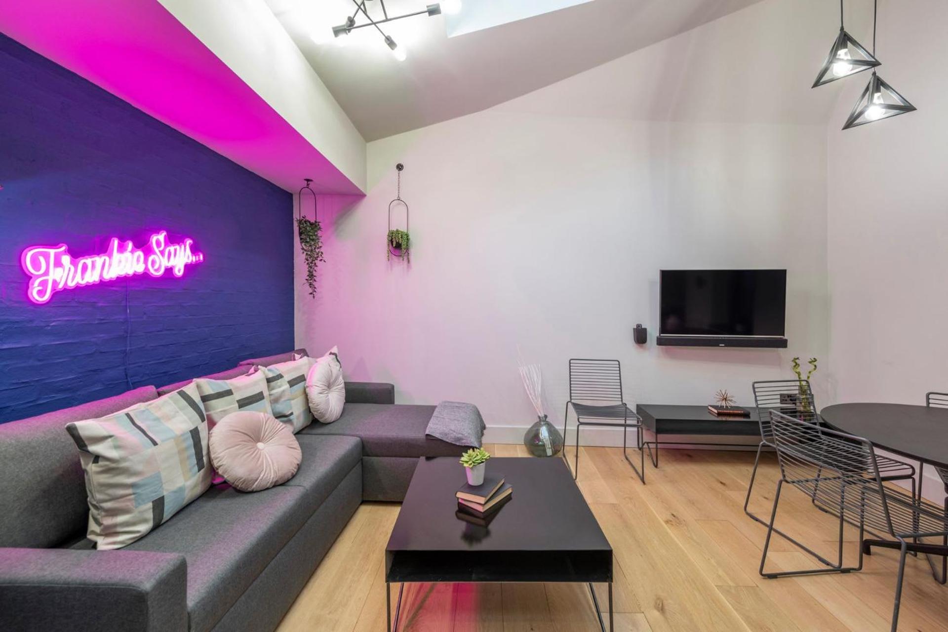 The Insta Playhouse - Covent Garden - By Frankie Says London