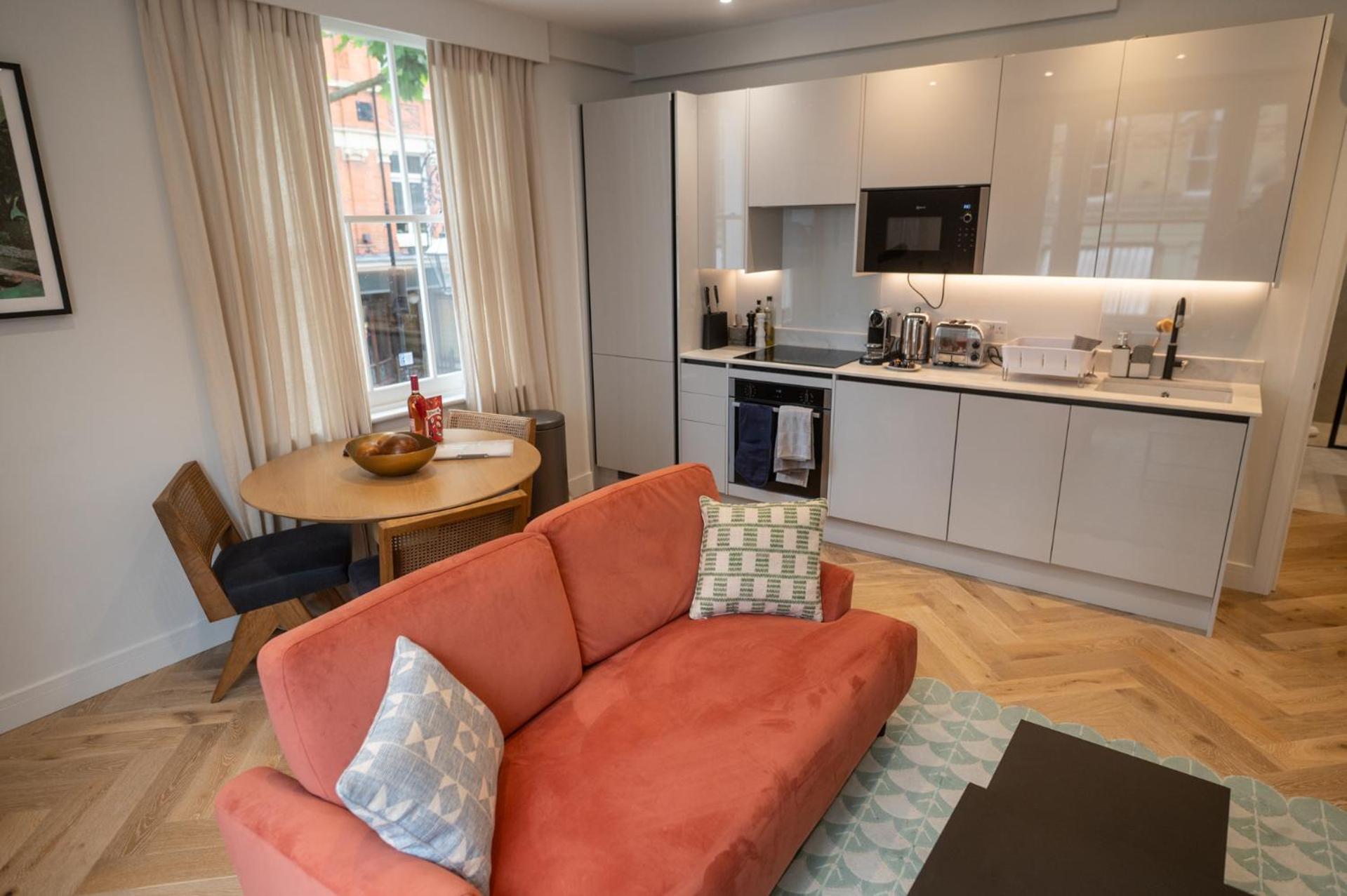 Lejlighed Bright, Modern One Bedroom On 1st Floor