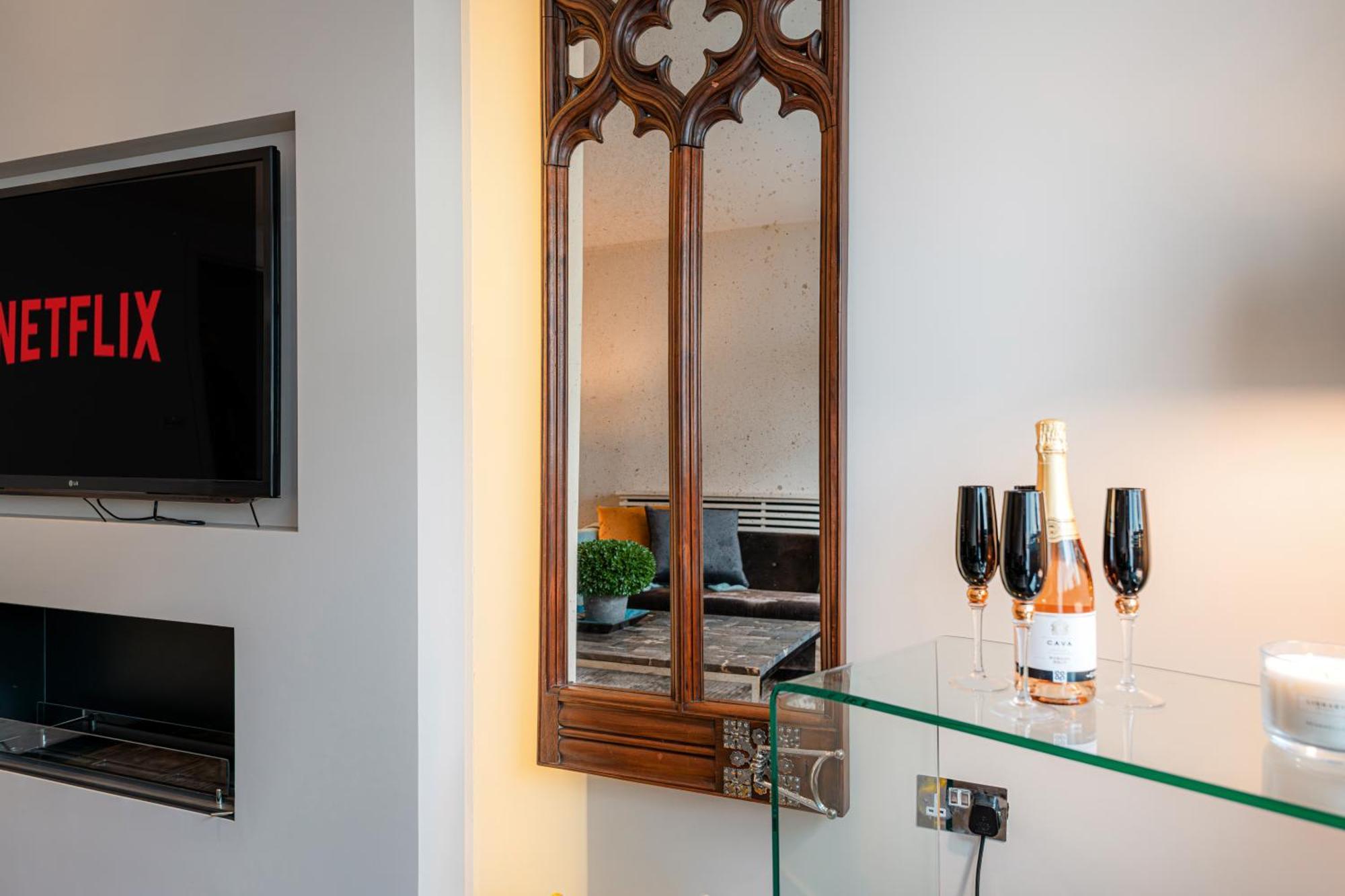 Luxury 3br In Belgravia, Near Victoria * London