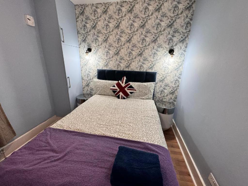 Apartment Three Bedroom Near Thomas River *