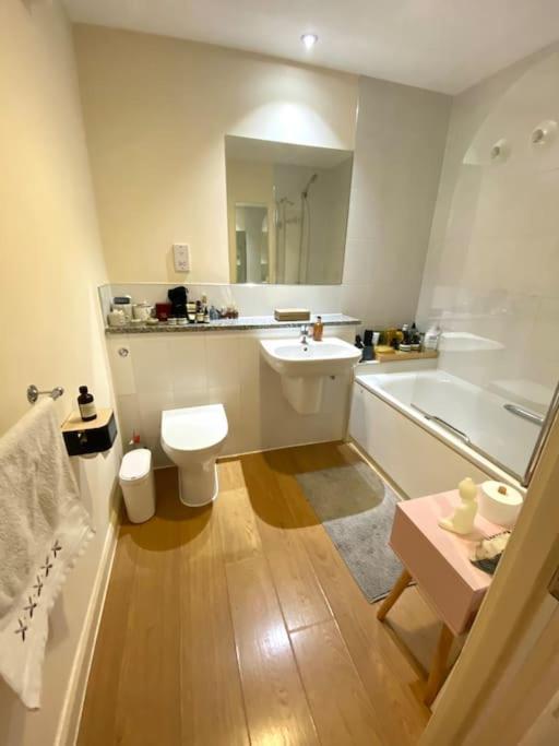 Floor 1bed With Balcony, View Apartment *