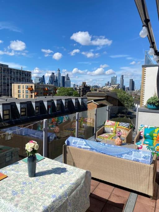 Apartment Floor 1bed With Balcony, View London