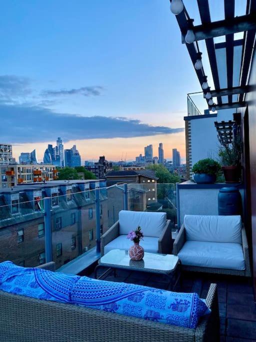 Floor 1bed With Balcony, View London
