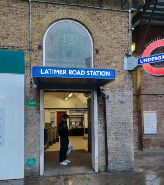 Lägenhet Latimer Place London