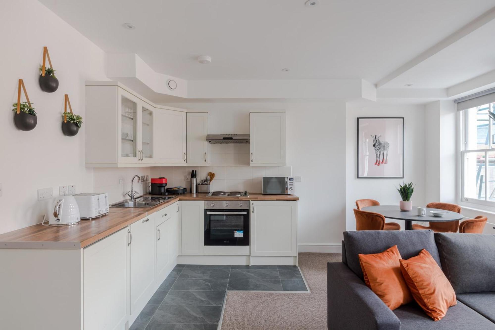 The Vanity Affair - Fitzrovia - By Frankie Says Londen