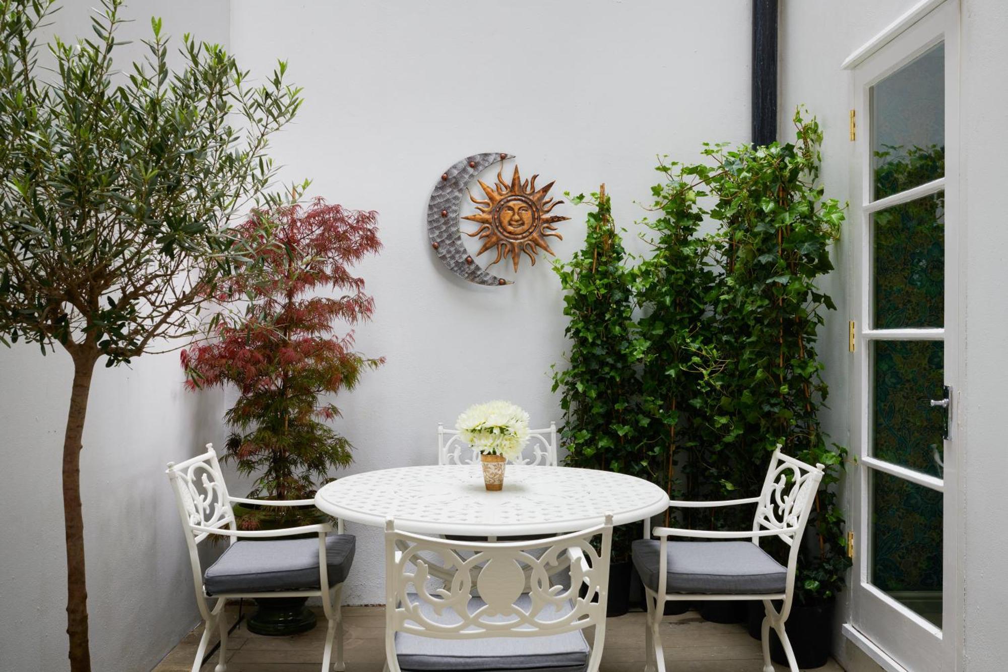 Milestone Kensington 5*