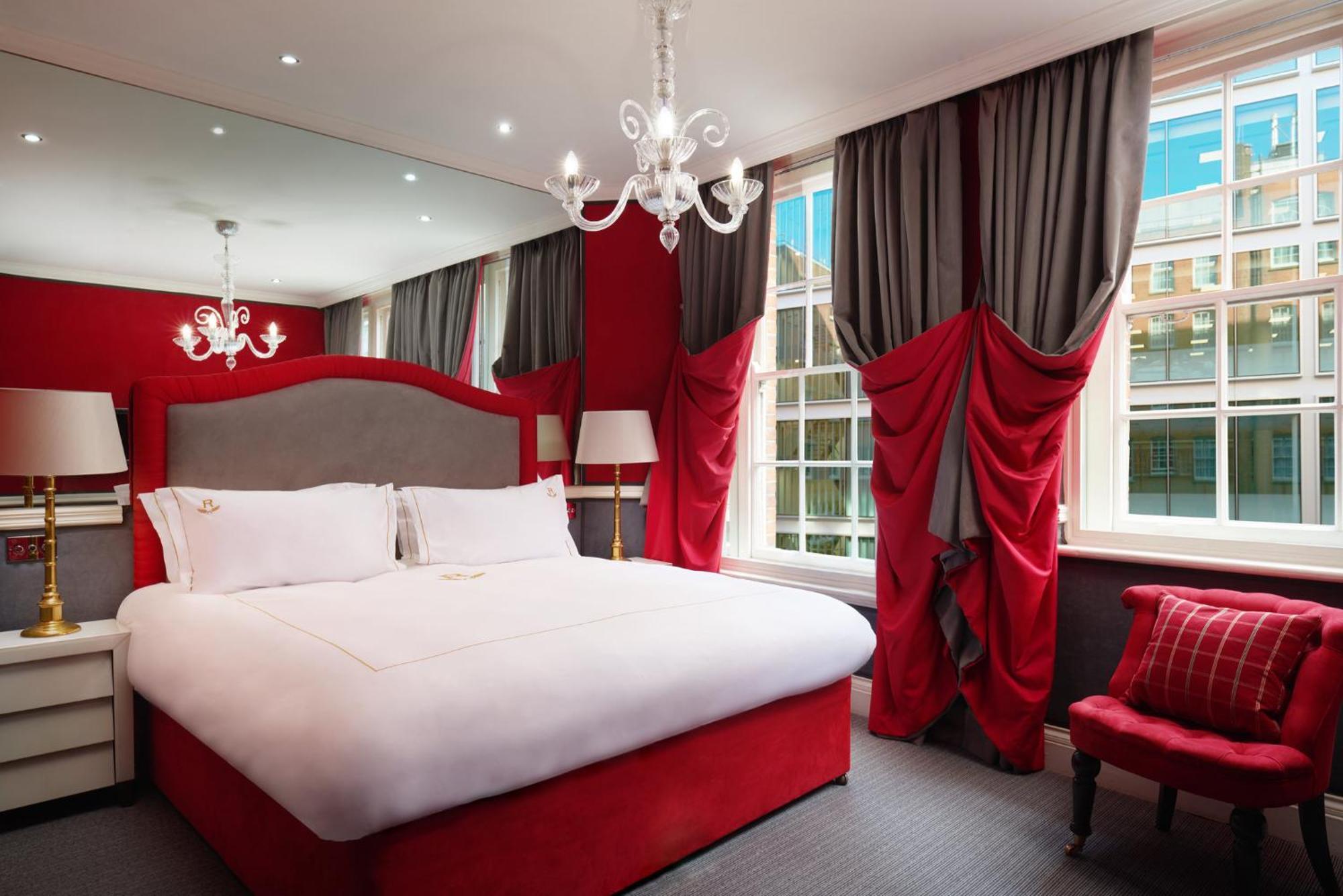 Rubens At The Palace Hotel Londra
