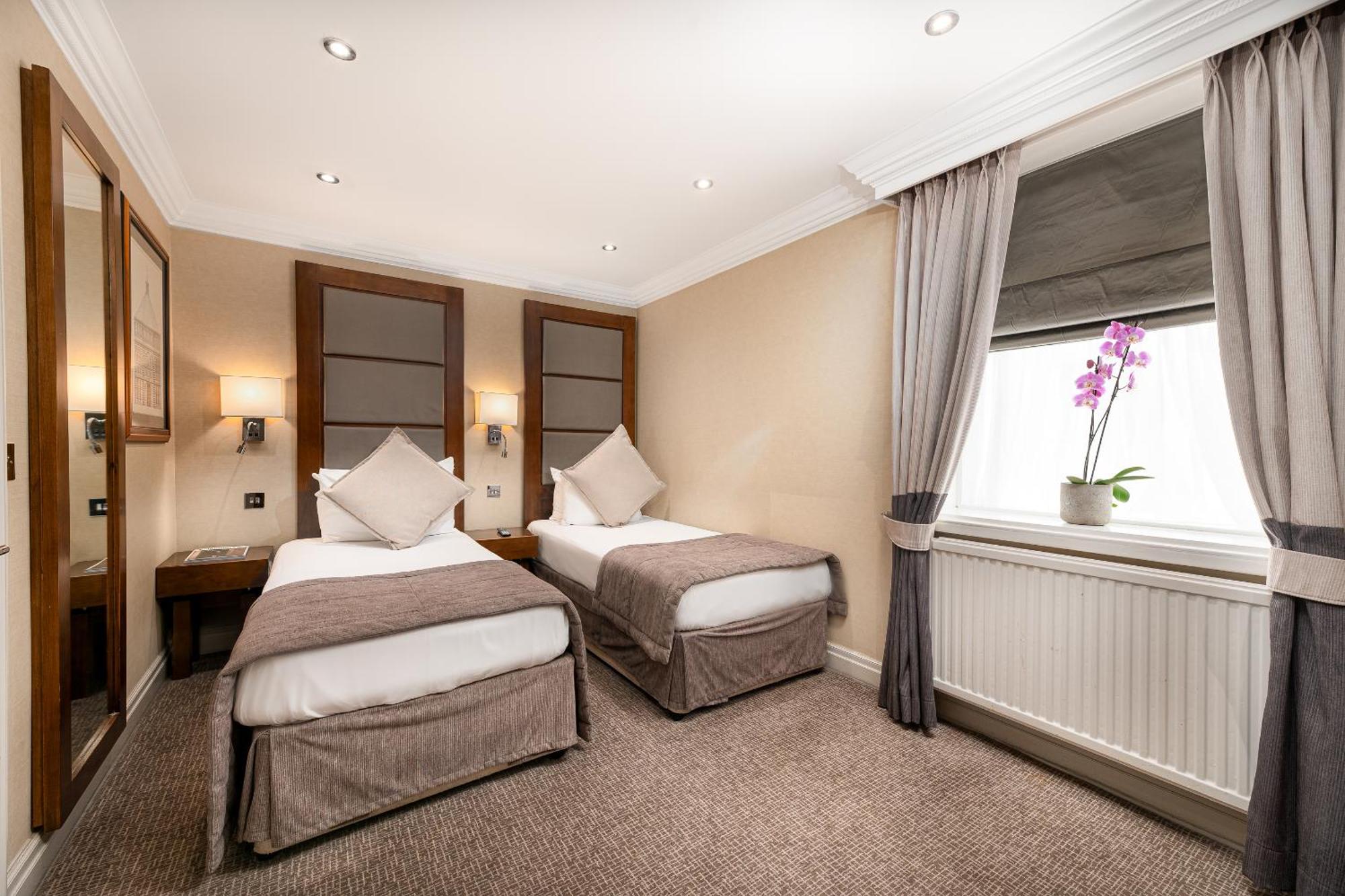 Gem Langham Court Hotel 4*
